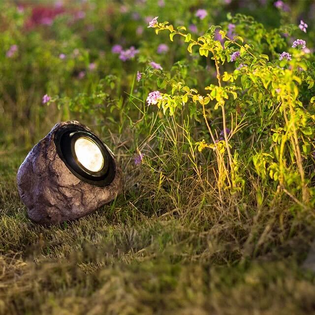 Rocky Glow - Elegant Solar Lamp for Outdoors | Bowlift