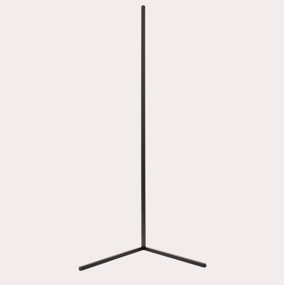 BowLift | Standing Corner Lamp LED Dimmable Minimalist Design