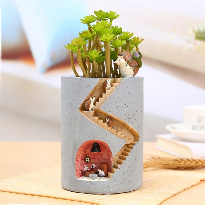 BowLift | Hedgehog Plant Pot Made of Resin for Succulents