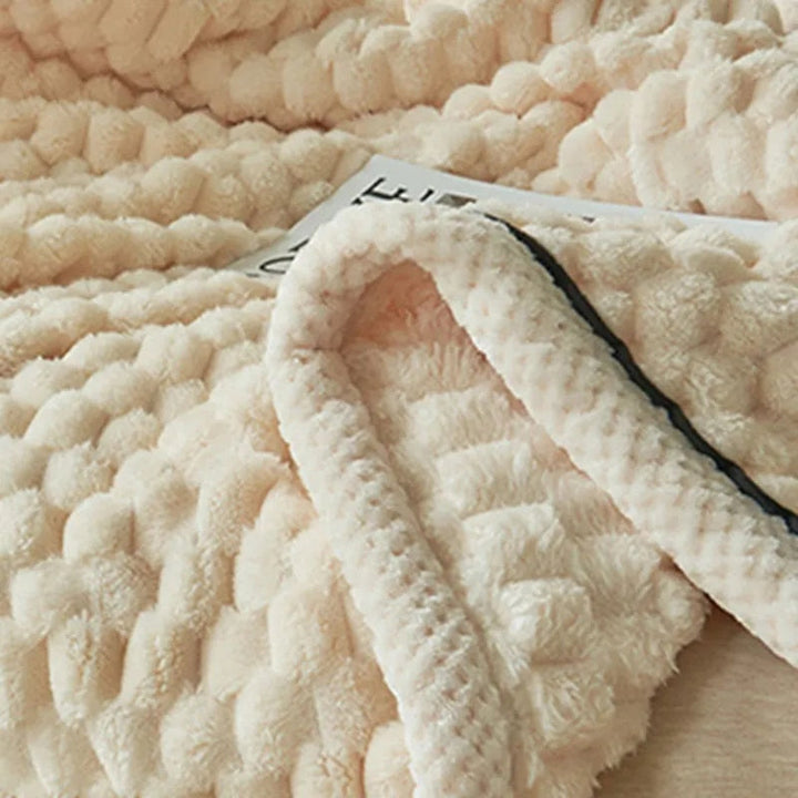 BowLift | Ultra-soft Luxury Velvet Blanket - Indulge yourself with our Luxury Velvet Blanket