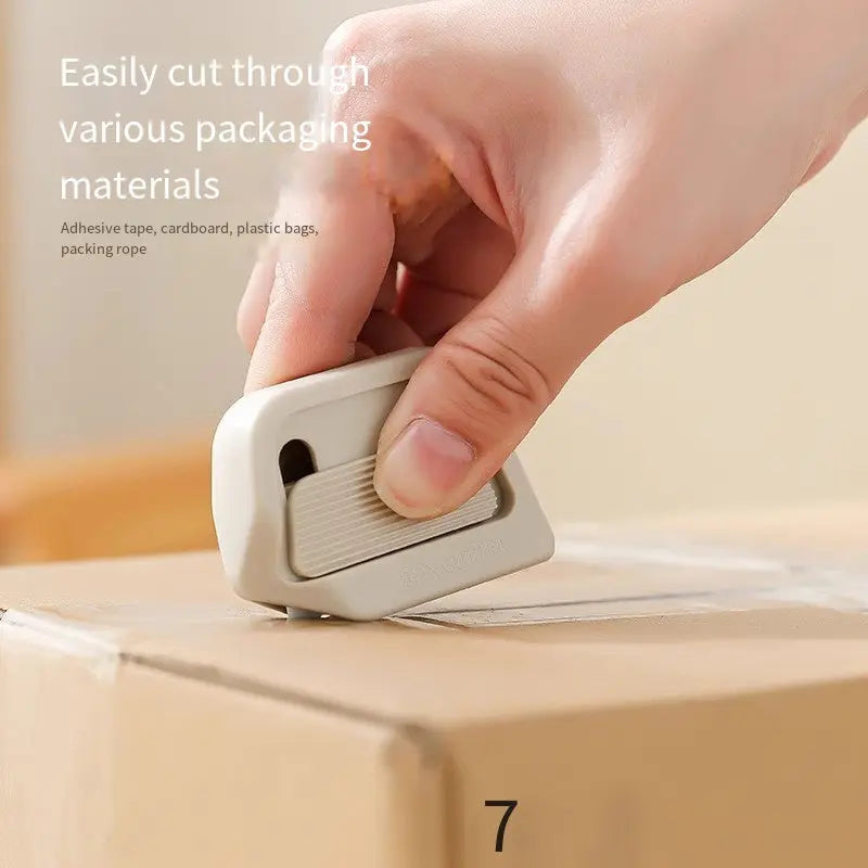 BowLift | Ceramic box cutter – With automatic blade retraction & magnet function