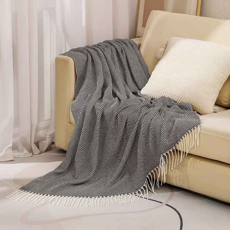 BowLift | Cuddle Blanket | Soft, Cozy Blanket for Sofa and Bed
