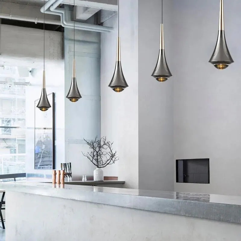 Modern silver-plated pendant light – Stylish lighting for dining room or kitchen | Bowlift