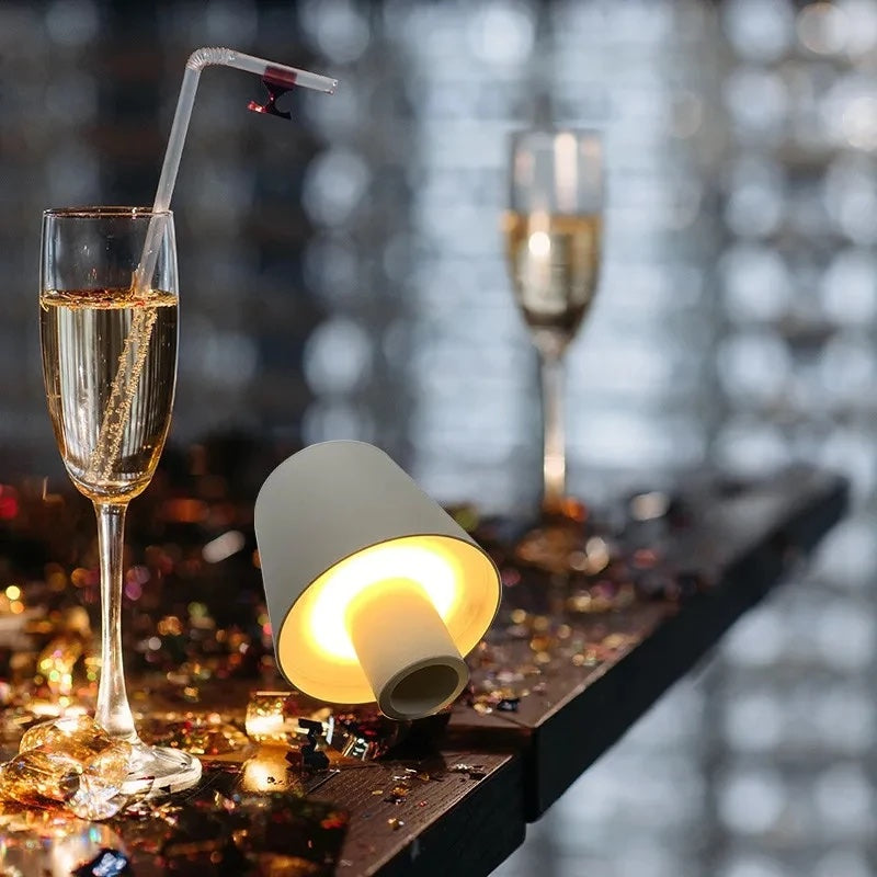 BowLift | Bottlelight - Wireless rechargeable lamp for bottles