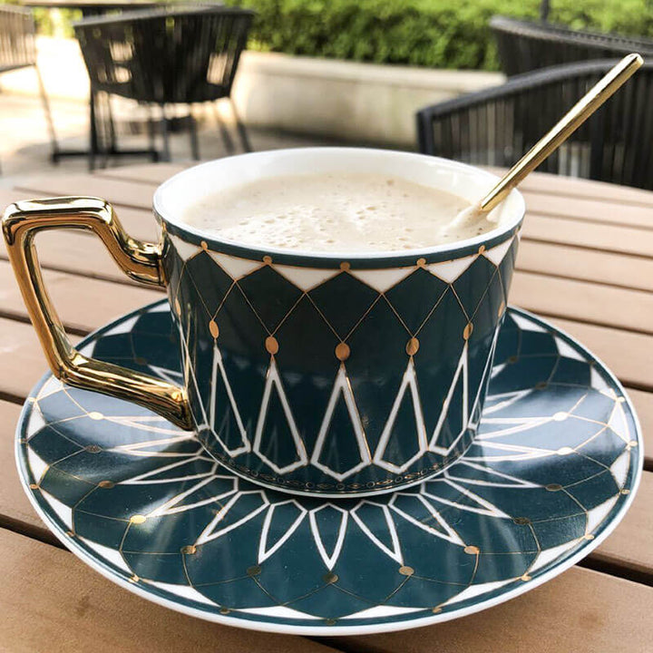 BowLift | Square A Retro-Pattern Coffee Mug