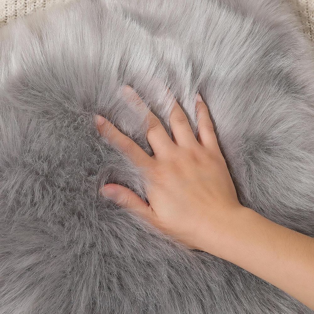 BowLift | Lush Loom Faux Fur Rug