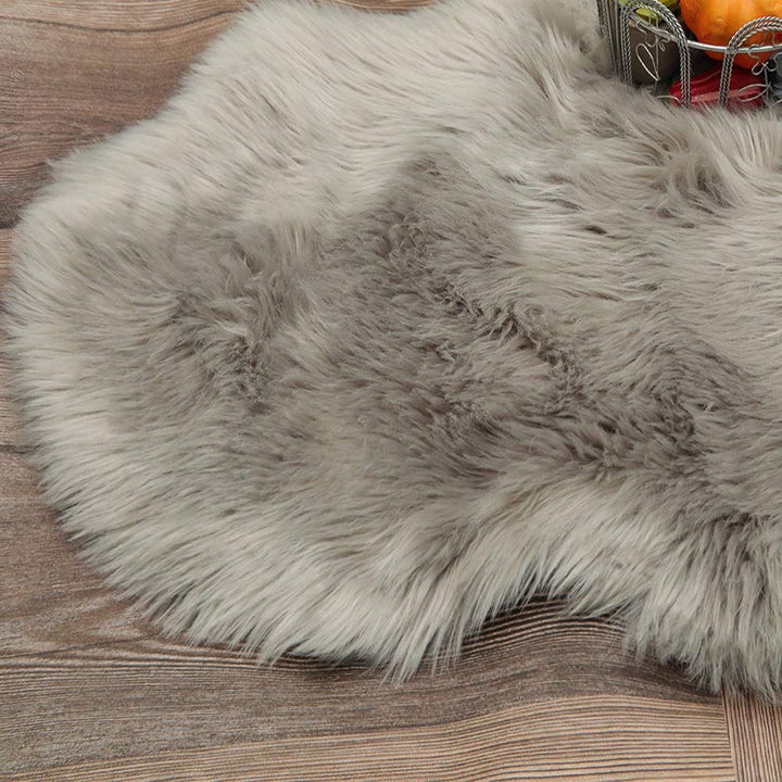 BowLift | Lush Loom Faux Fur Rug