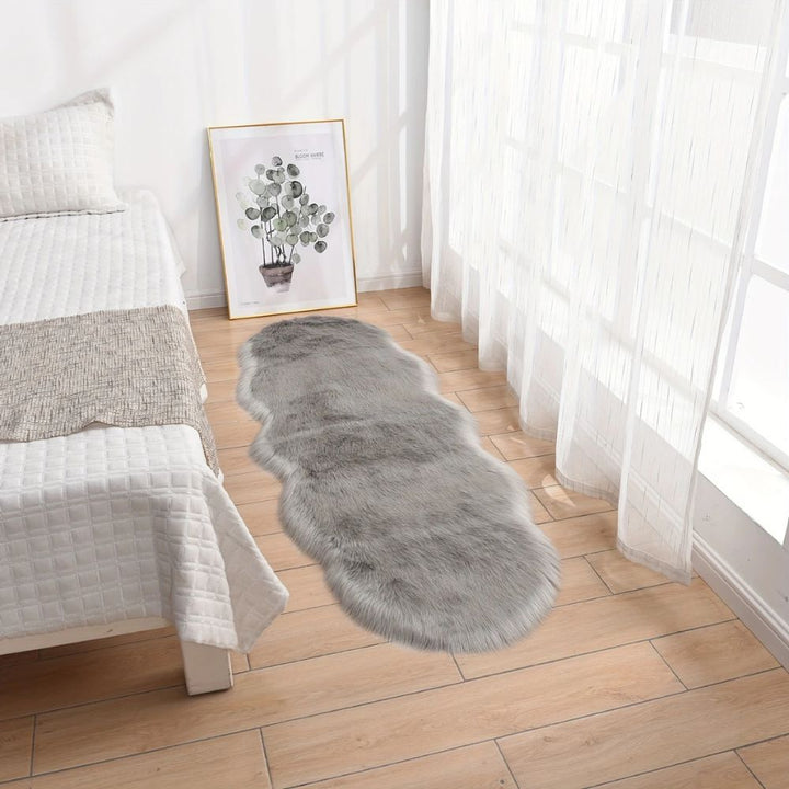 BowLift | Lush Loom Faux Fur Rug