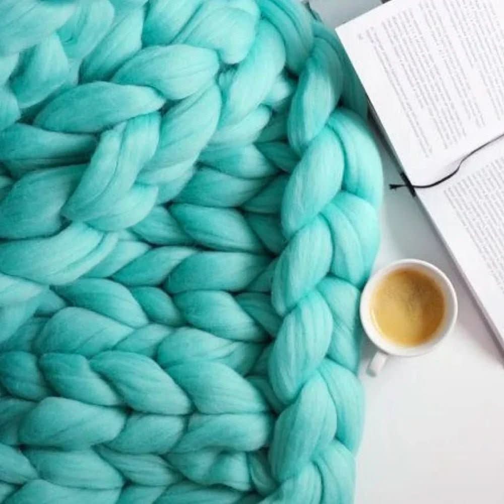 BowLift | DIY Chunky XL Wool Yarn for Blankets & Pillows