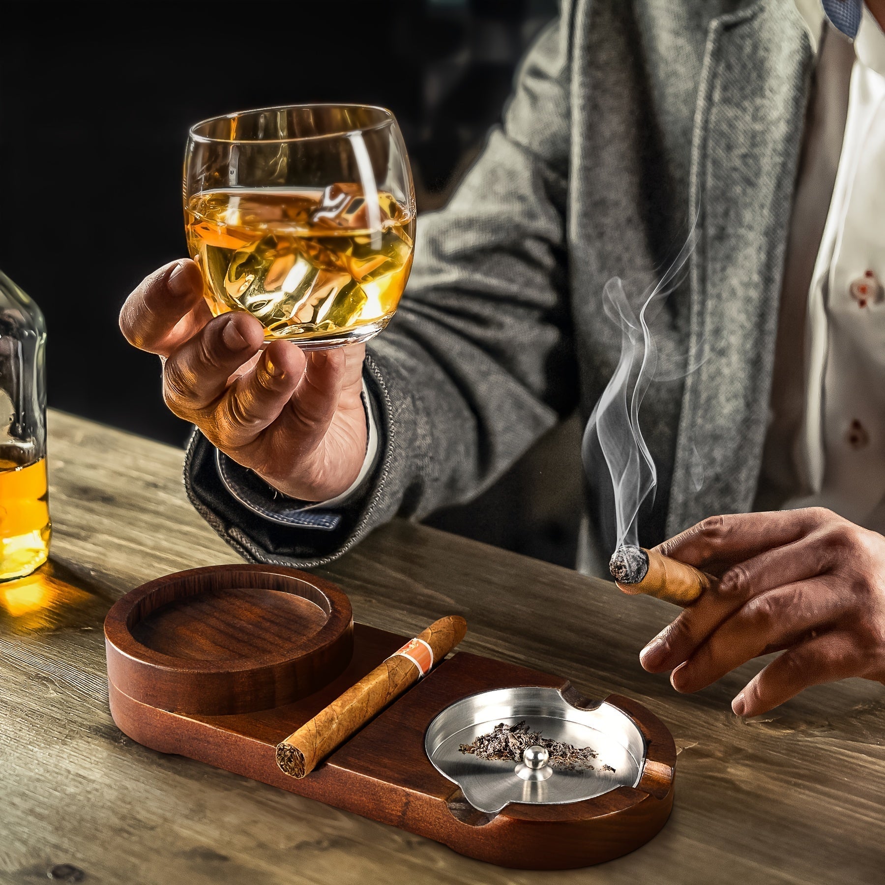 BowLift | CigarOak Ashtray with Whiskey Holder – Luxury Wooden Tray for Cigar Lovers