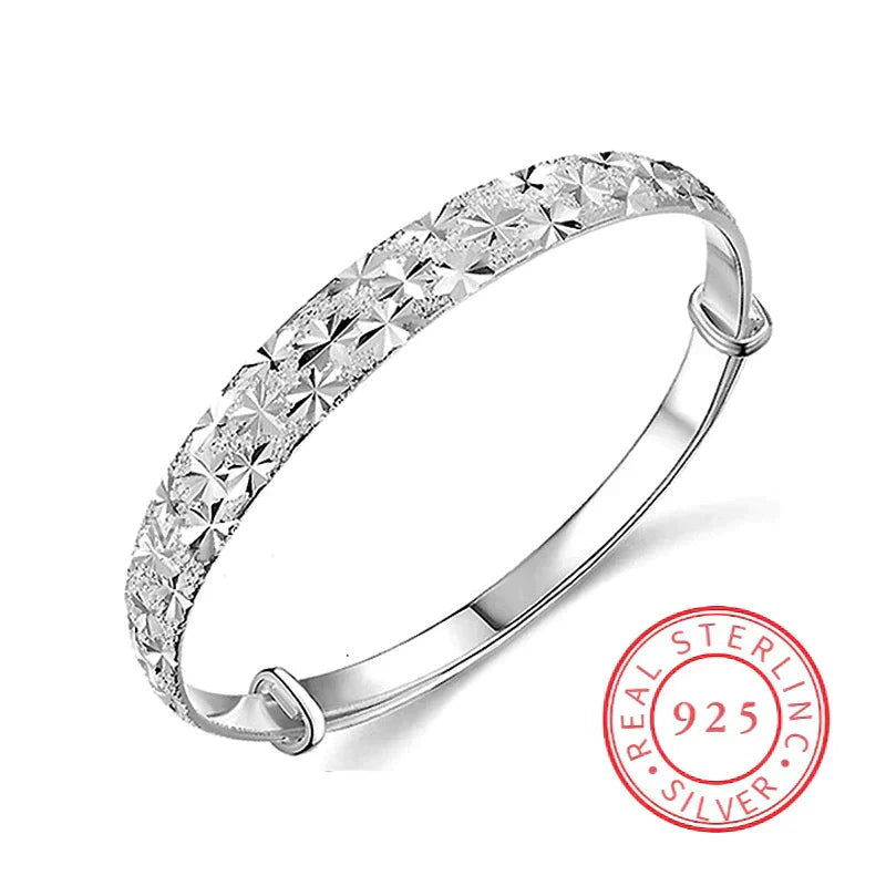 Enchanting Star-Shaped Silver Bracelet for a Radiant Look Bowlift