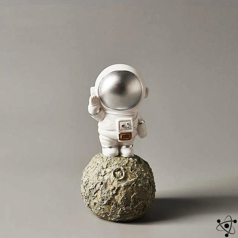 BowLift | Meteor Astronaut Figurine