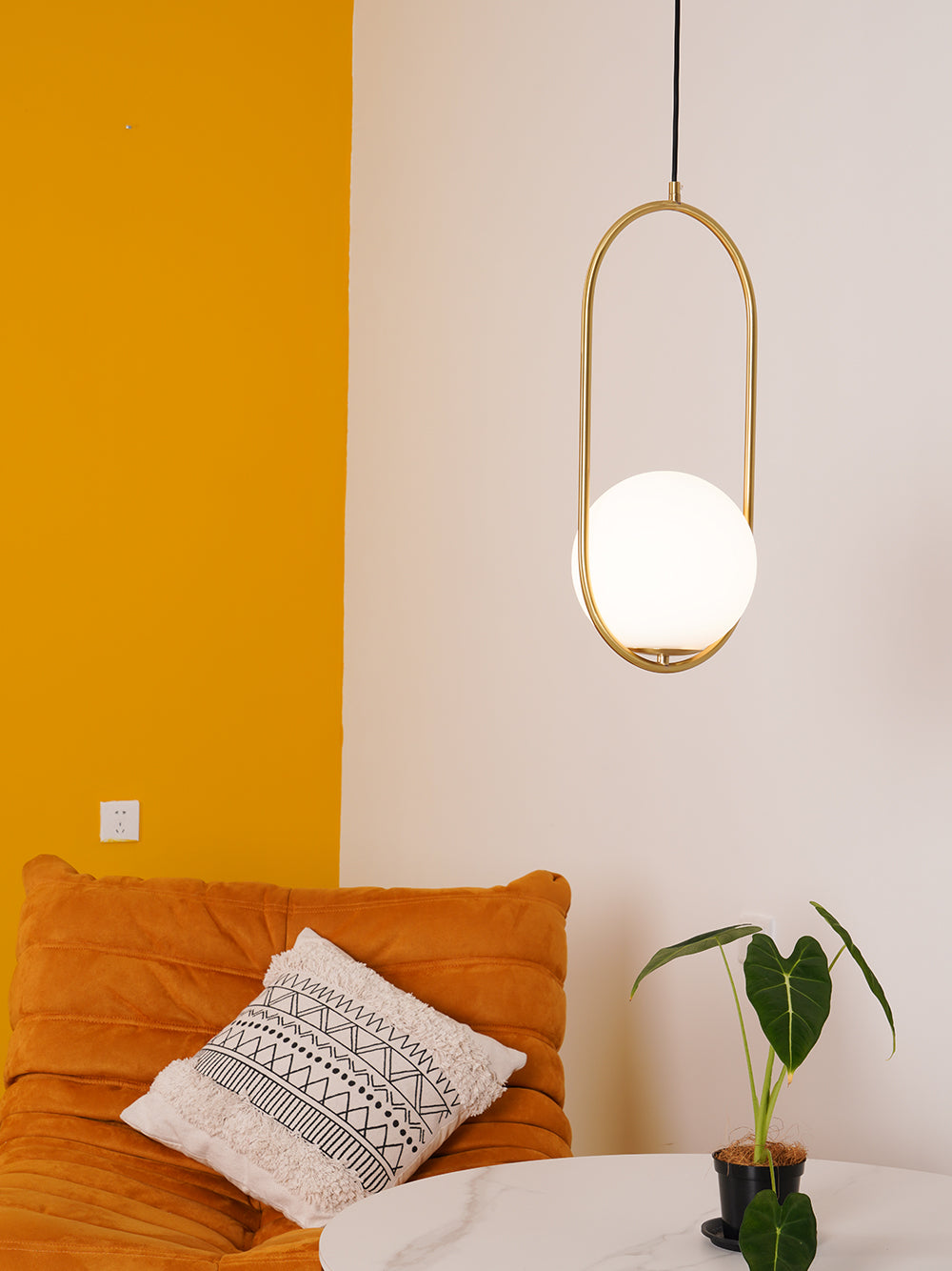 Modern and Elegant Pendant Light - Stylish Hanging Lamp for Indoor Lighting | Bowlift
