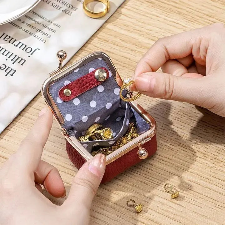 BowLift | Mini Jewelry Box Made of Leather – Compact, Elegant & Travel-Friendly