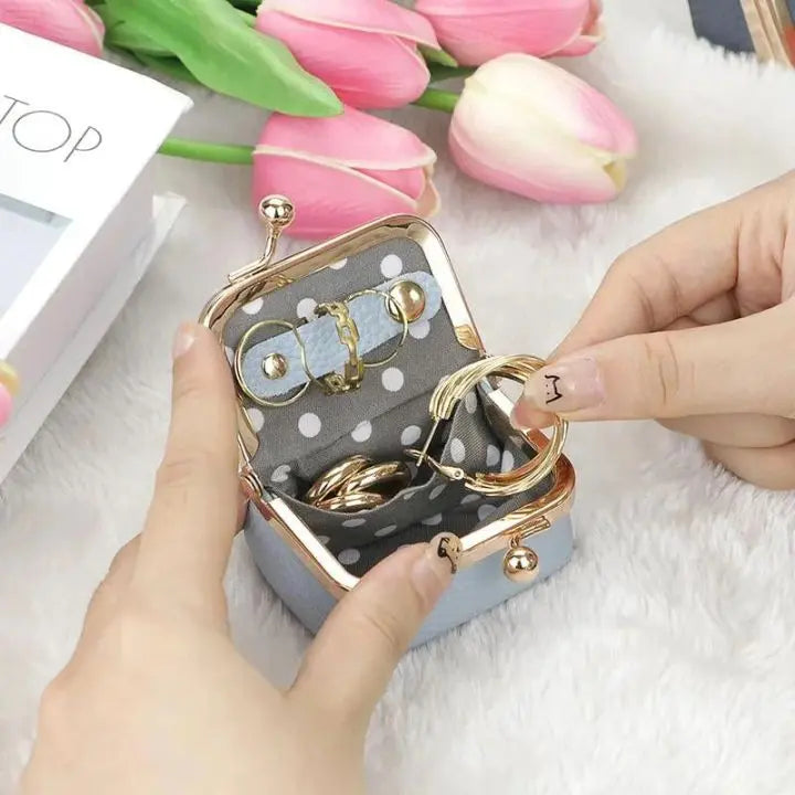 BowLift | Mini Jewelry Box Made of Leather – Compact, Elegant & Travel-Friendly