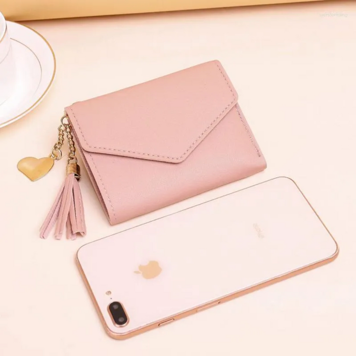 Elegant Compact Wallet with Tassel Bowlift