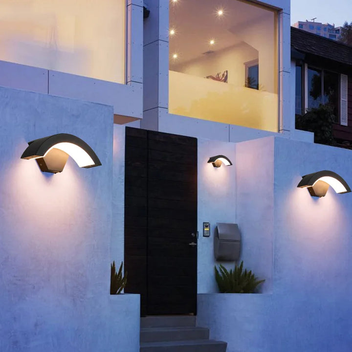 GardeLumiere Outdoor Lighting – Smart Outdoor Lighting with Motion Sensor | Bowlift
