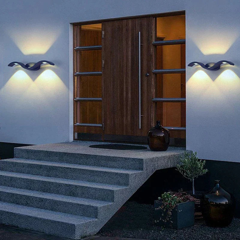 BowLift | Designer Wall Lamp with LED Technology