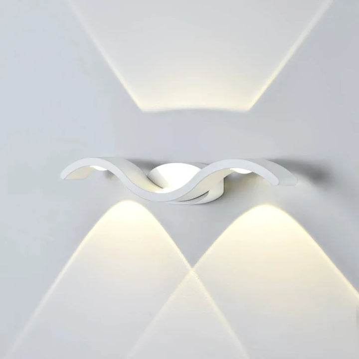 BowLift | Designer Wall Lamp with LED Technology
