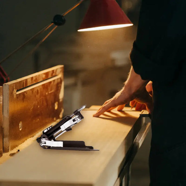 BowLift | Multifunctional Graffiti Tool for Woodworking