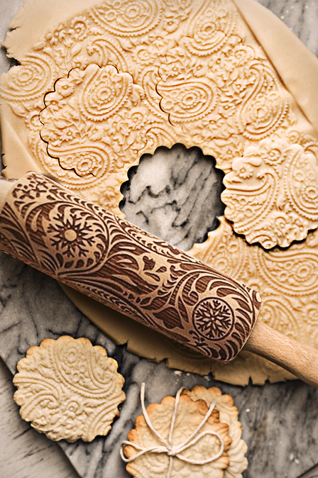 Embossed Holiday Rolling Pins | Bowlift