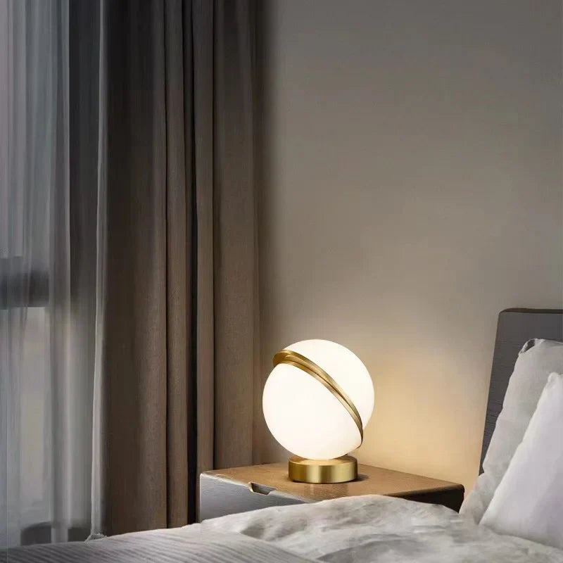 BowLift | Nightstand lamp ball