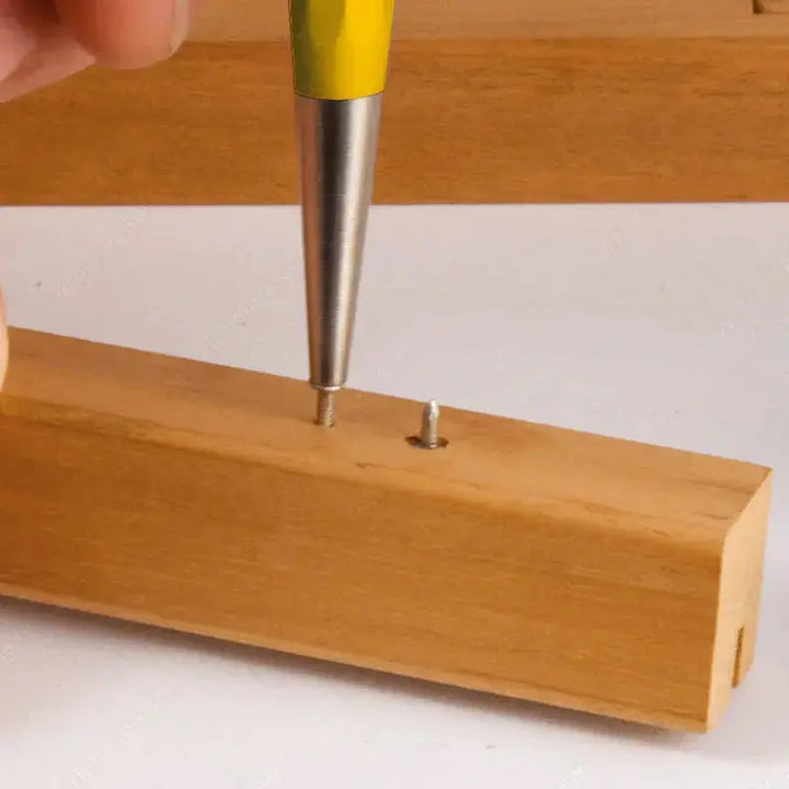BowLift | Non-marking baseboard nails (100 pieces)