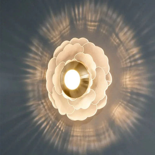 BowLift | Scandinavian Style Indoor Lamp with Warm Lighting