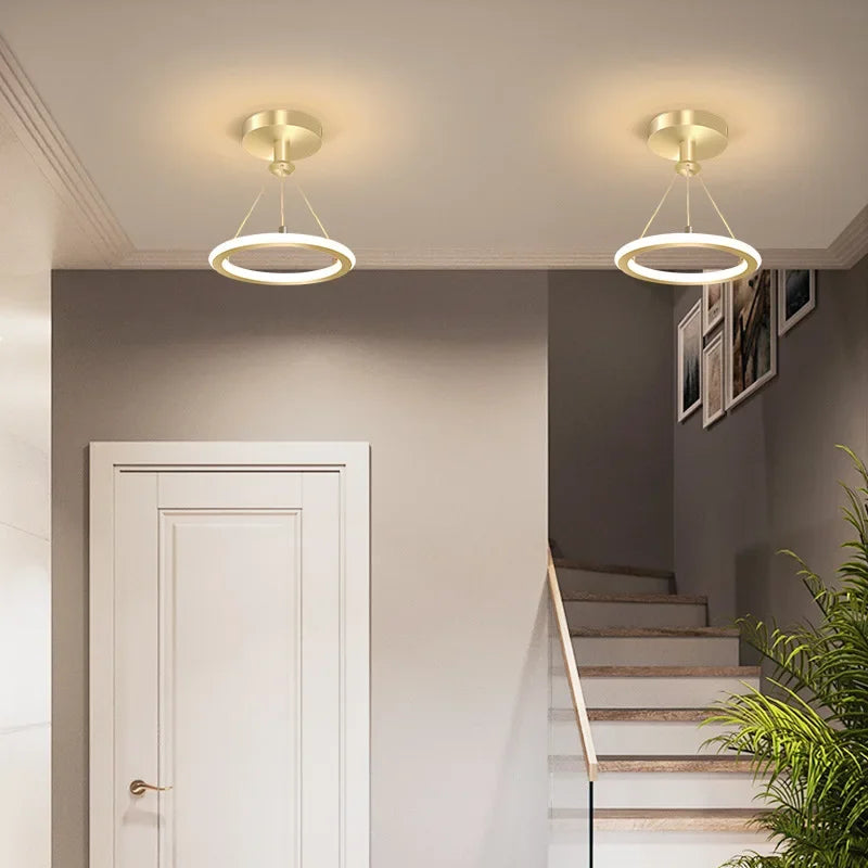Modern LED ceiling light for hallway & entrance area, minimalist lighting | Bowlift