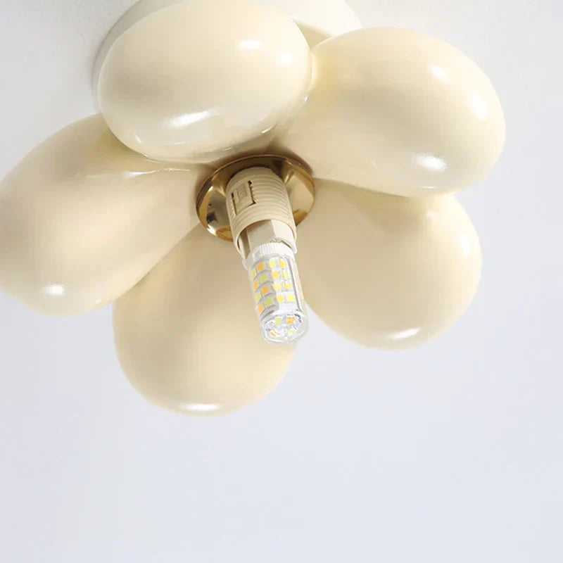 BowLift | Scandinavian Flower Glass Ceiling Lamp