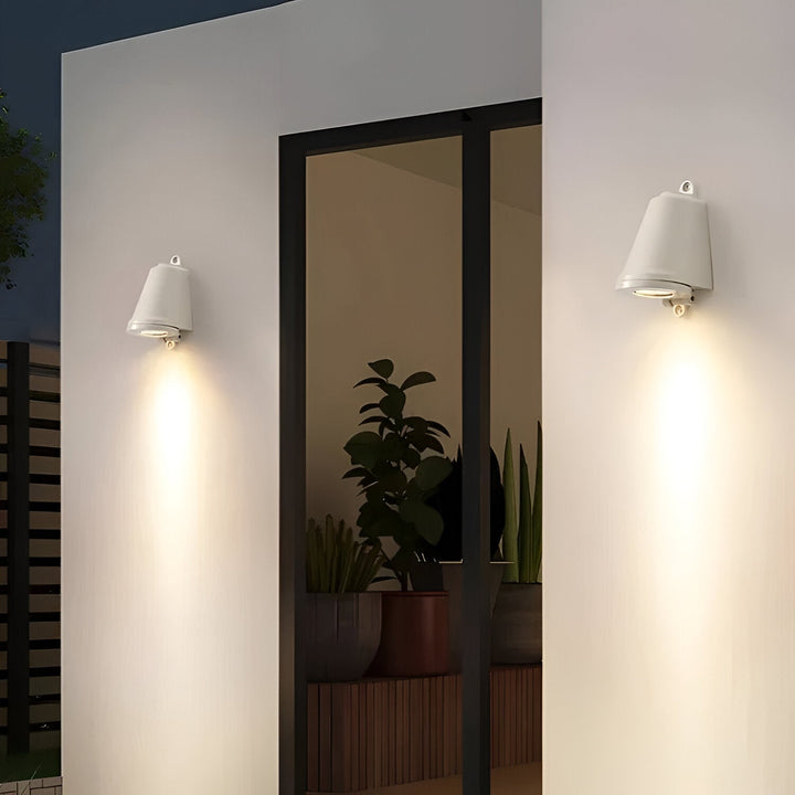 BowLift | Minimalistic LED Outdoor Wall Lamp