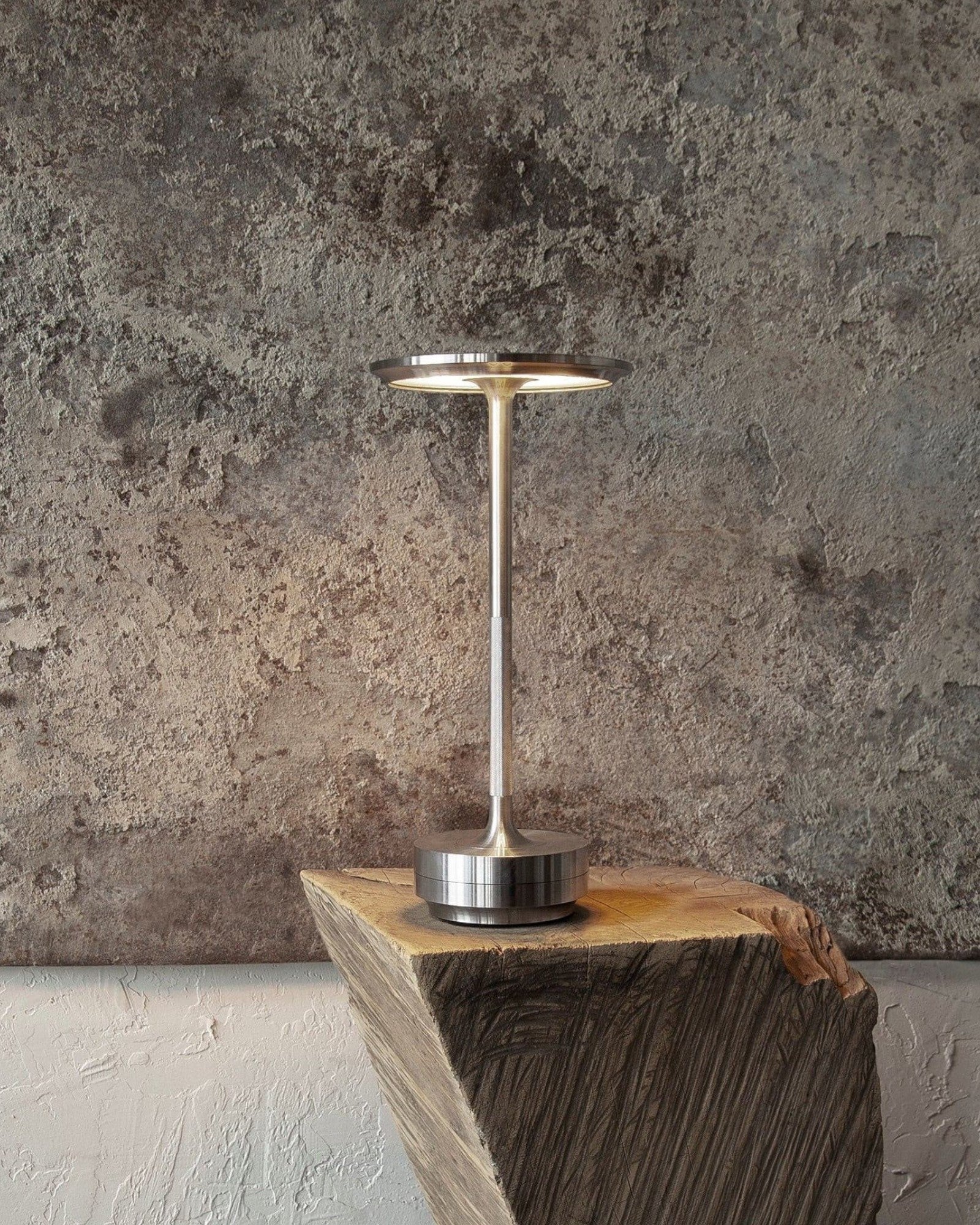 BowLift | NordicaLight Luxe Wireless Table Lamp for Elegant Lighting