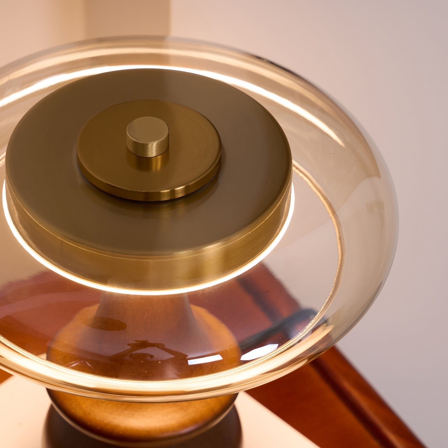 BowLift | Modern Table Lamp Minimalist Design Ambient Lighting