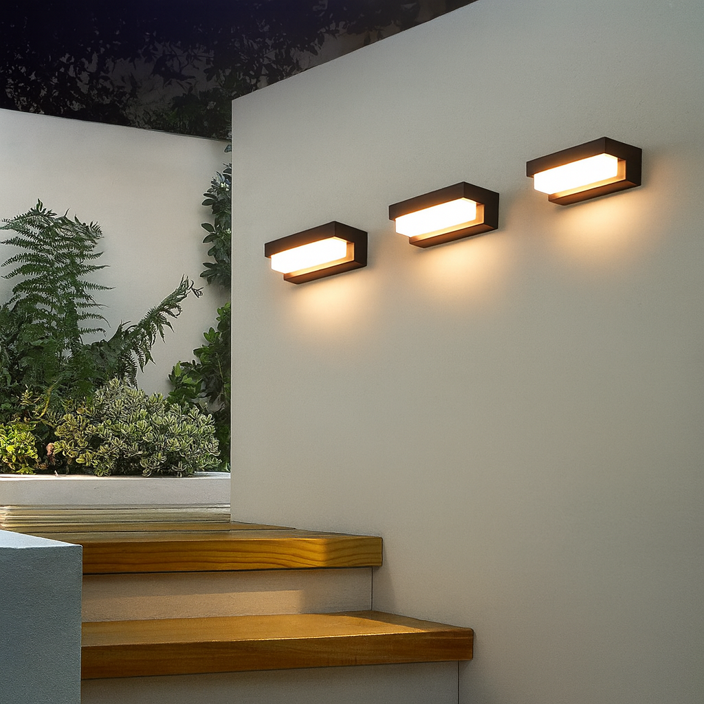 BowLift | Modern Outdoor LED Solar Wall Light – Eco-Friendly Wall Lighting for Garden and Terrace