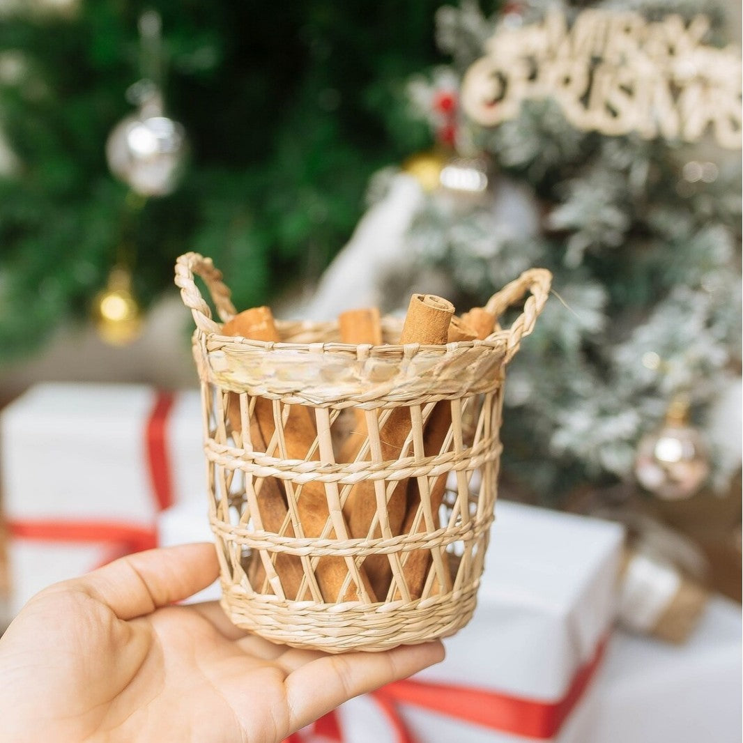 Natural Fiber Decorative Storage Basket Bowlift