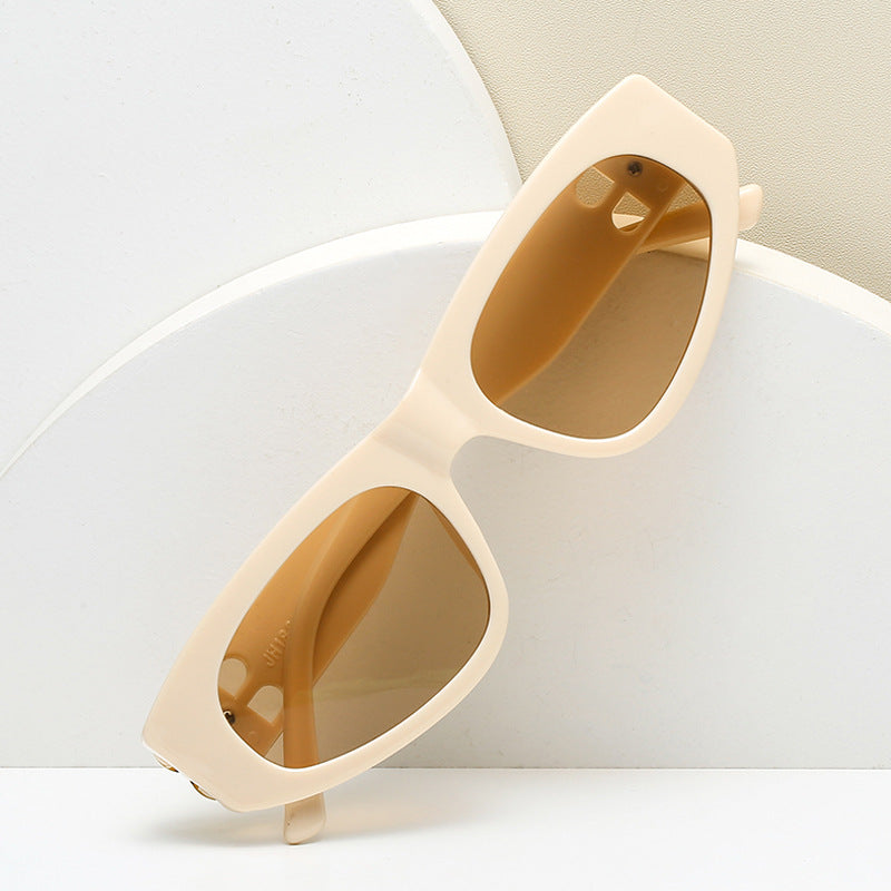 Women's Designer Sunglasses with Luxurious Frame Accents Bowlift