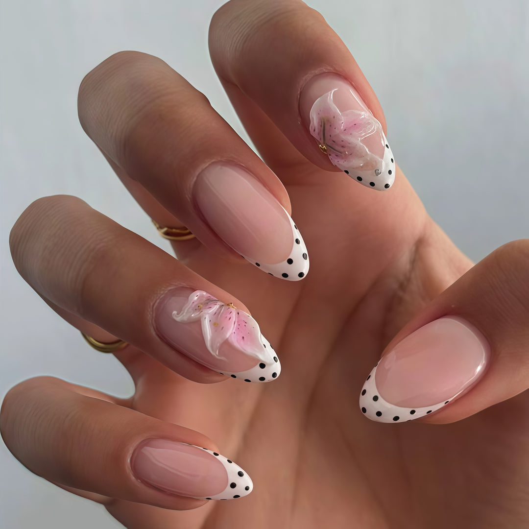 Artistic Floral and Polka Dot Press-On Nail Extensions Bowlift