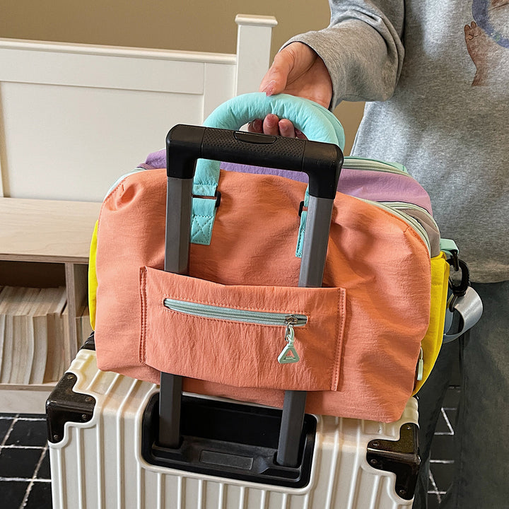 Stylish Multi-Compartment Travel Duffle Bowlift