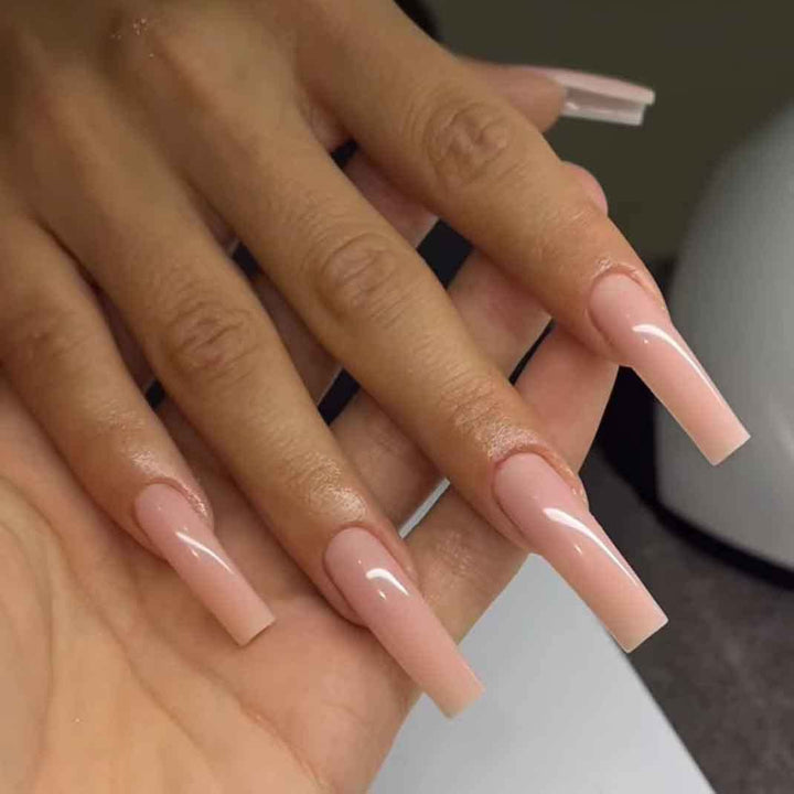 Artificial High-Gloss Artificial Nails Bowlift