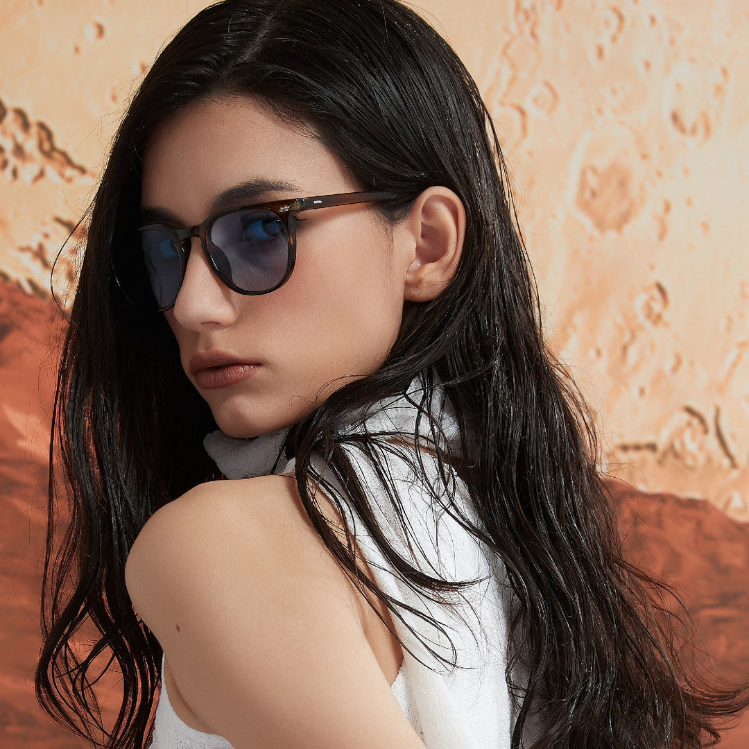 Ladies Designer Sunglasses with Unique Pattern and Polarized Lenses Bowlift