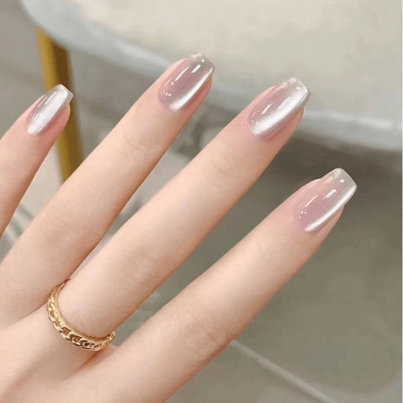 Shiny Artificial Fingernails Bowlift