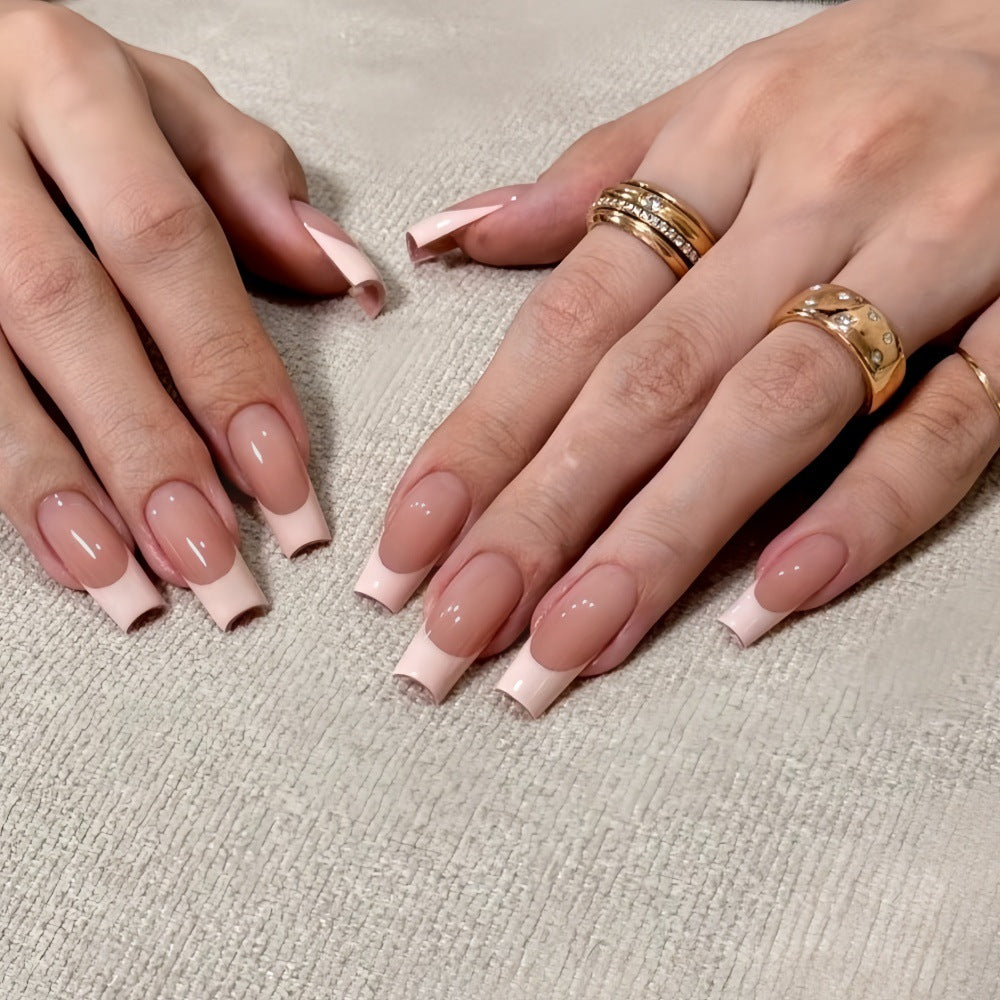 Artificial Nails in Elegant French Look Bowlift