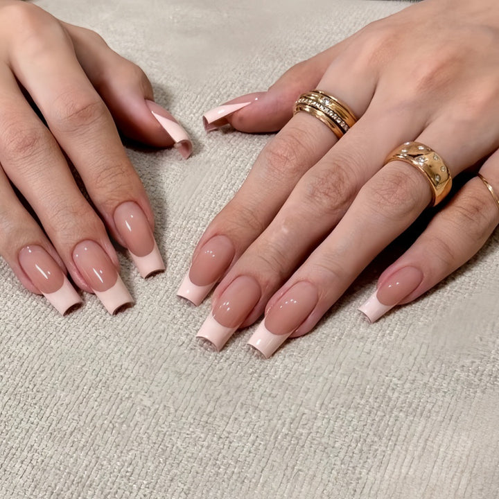 Artificial Nails in Elegant French Look Bowlift