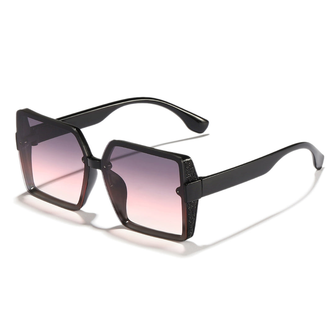 Ladies fashionable sunglasses in extravagant square design Bowlift