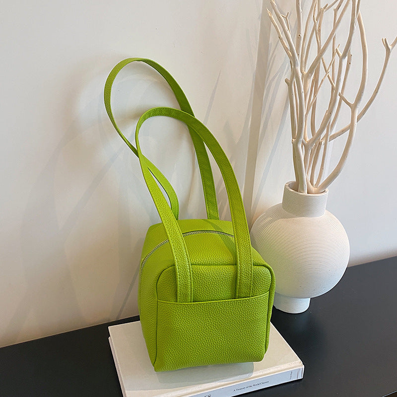 WoCompact Textured Handbag Bowlift