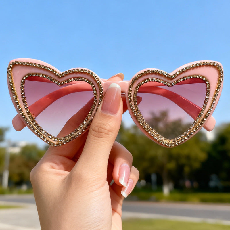 Glamorous Heart-Frame Sunglasses Bowlift