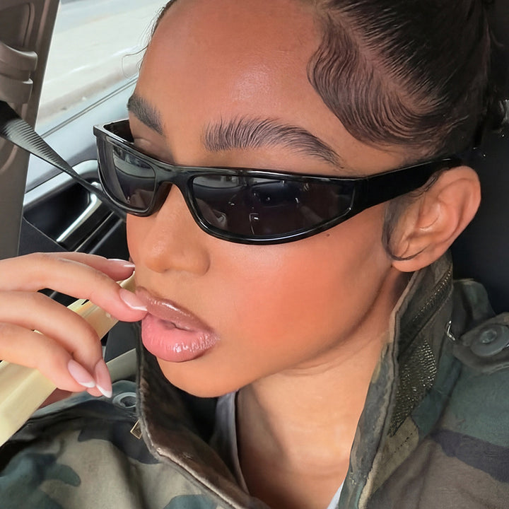 Women's sporty sunglasses with flat, aerodynamic design and UV protection Bowlift