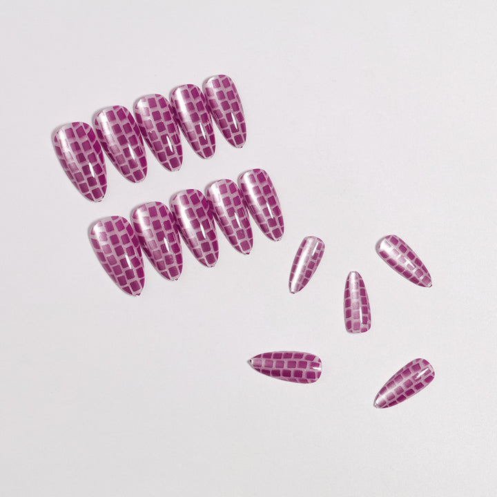 Glossy Stiletto Press-On Nails Set with Reflective Design Bowlift