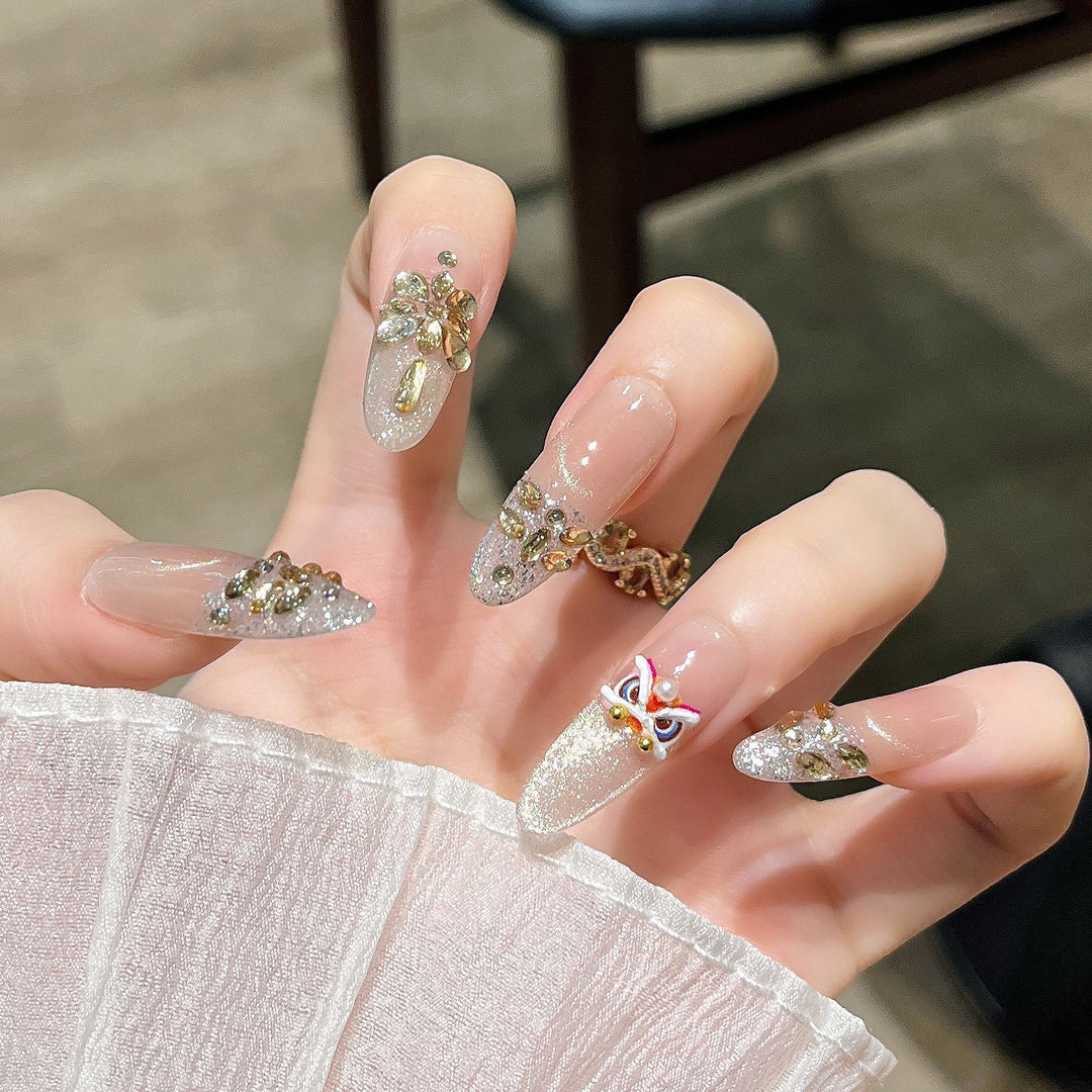 Decorative Rhinestone Floral Press-On Nail Set Bowlift