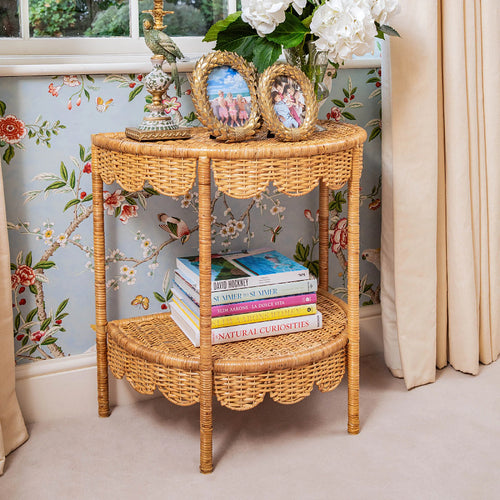 Round wicker table in vintage style Bowlift